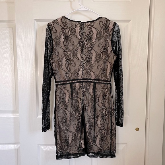 Flying Tomato Lace Dress - Picture 6 of 9